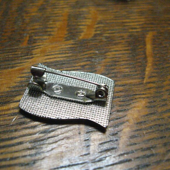 American Flag 1970's Mod Jacket Lapel Pin - Picture 3 of 4